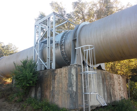 Hydro Cos tamir parçası takılmış bir boru mufu